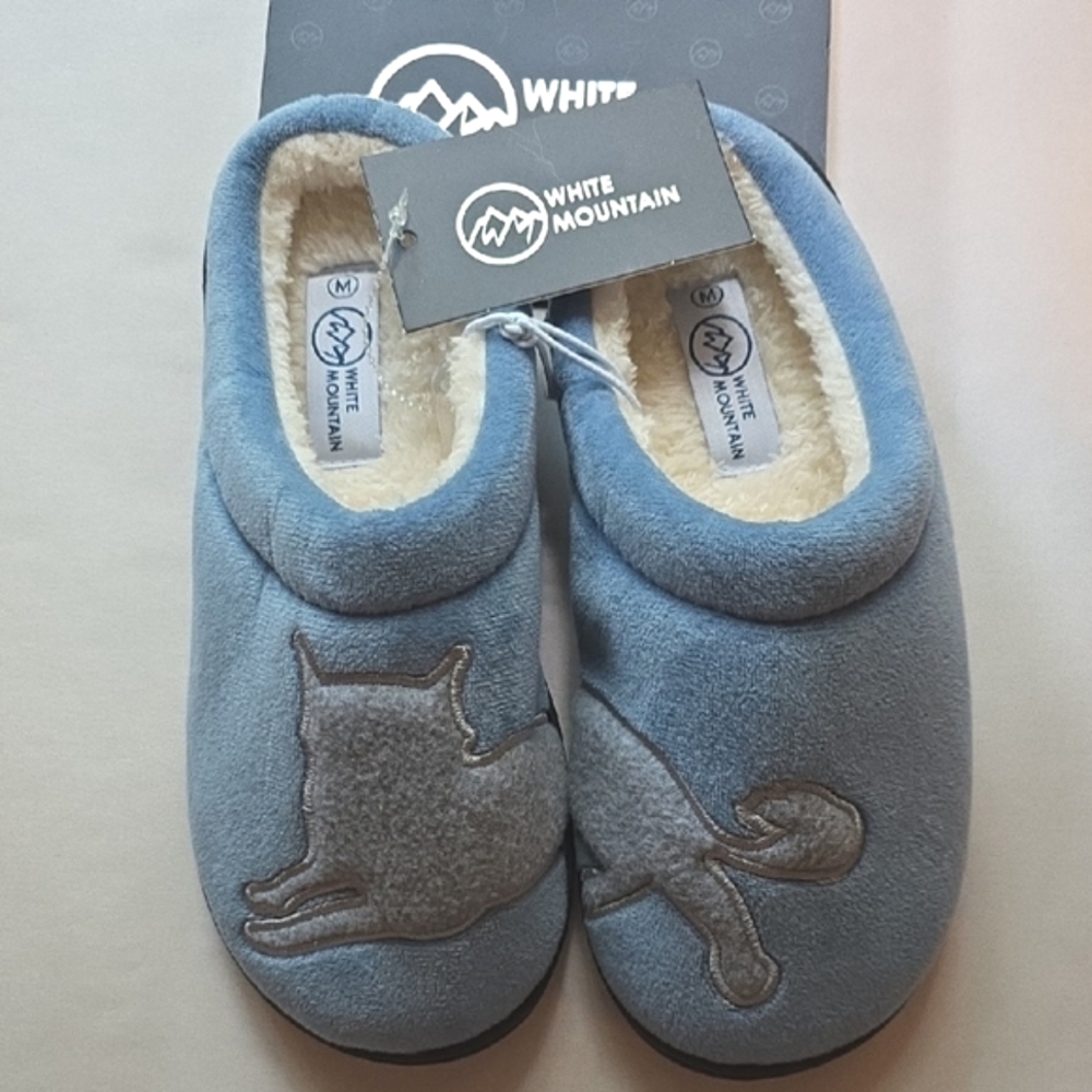 Cat Slippers By White Mountain NWT